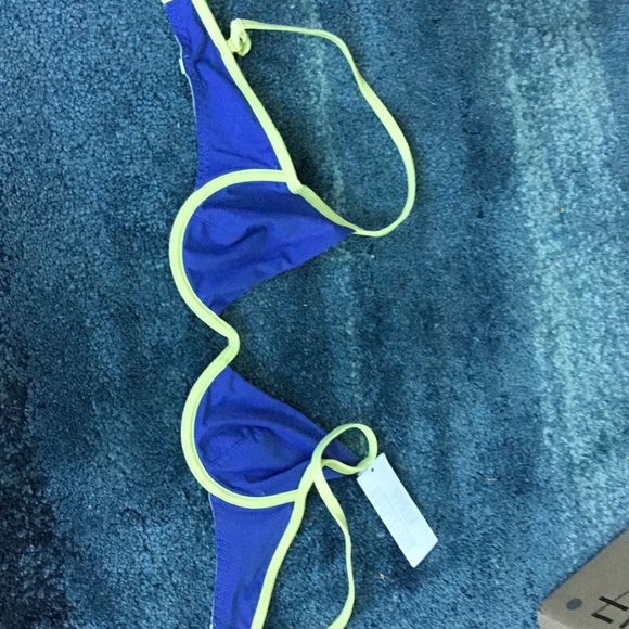 Bralette/ swimsuit from urban outfitters. Size med - Picture 2 of 3